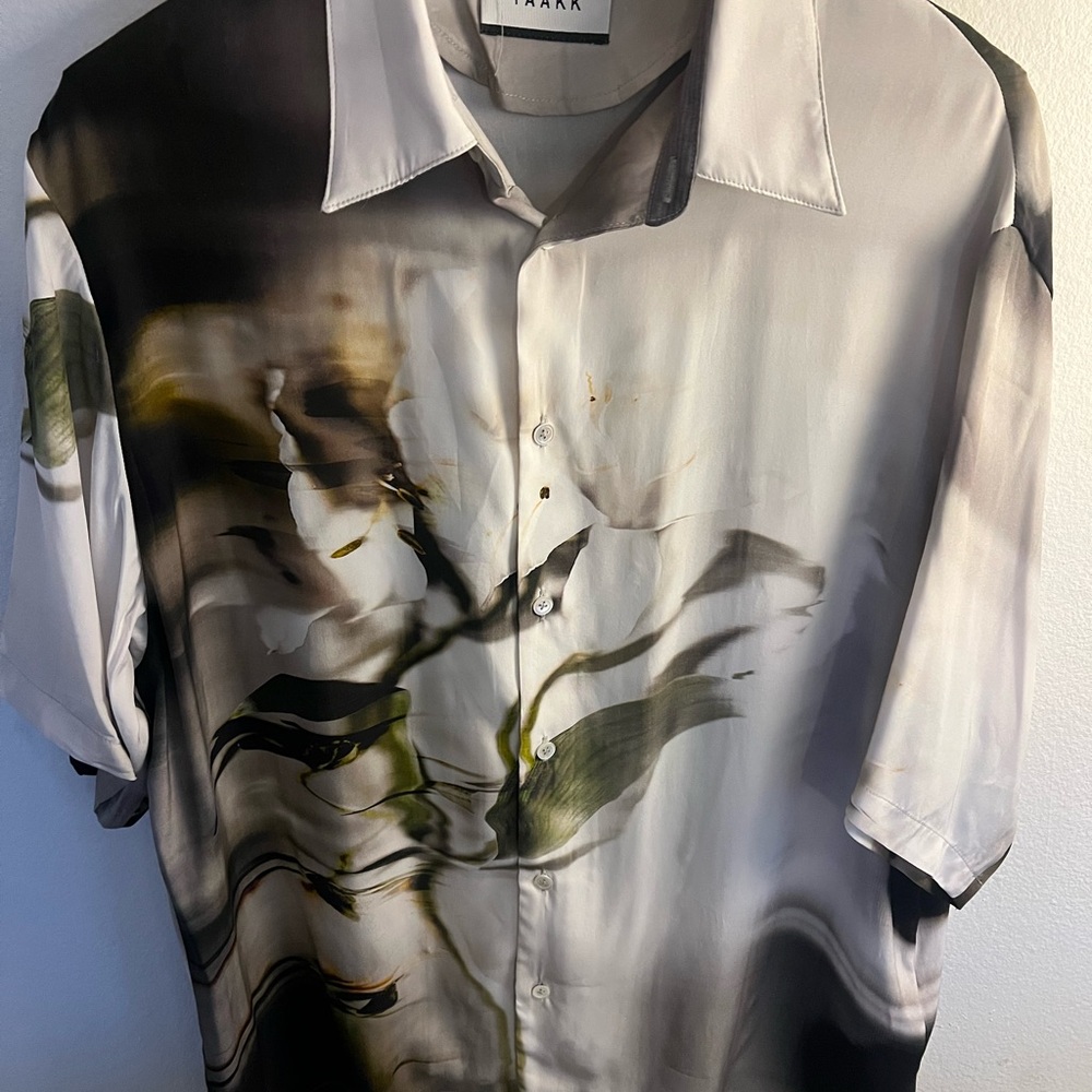 Taak Men’s Floral Graphic Shirt